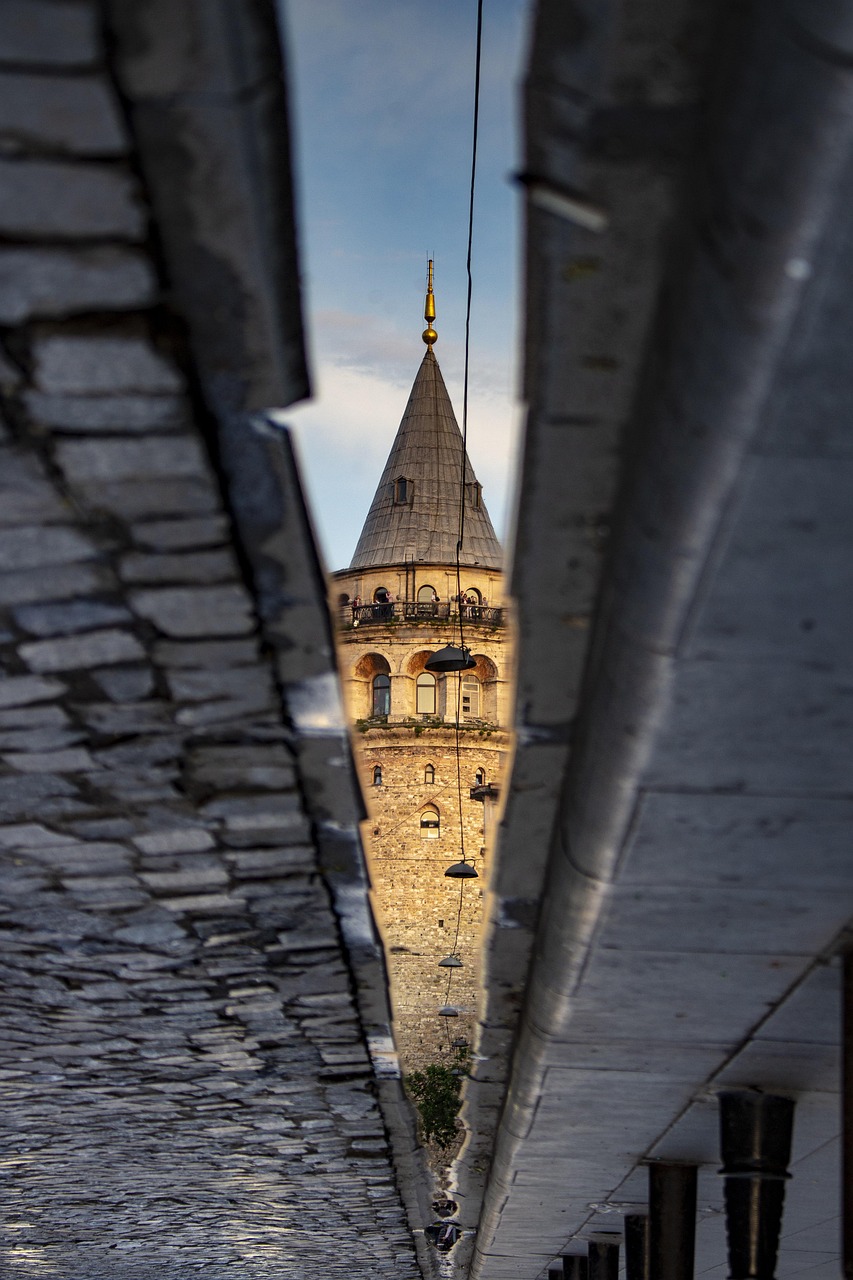 women in instanbul