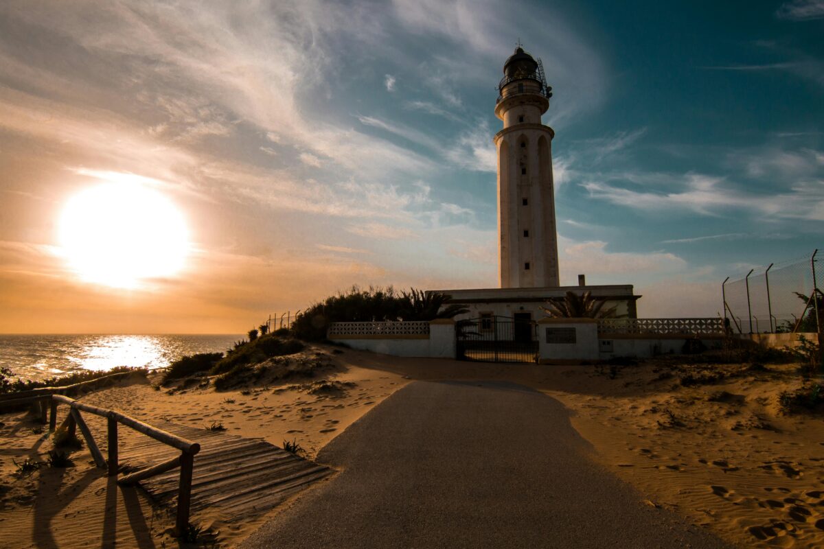 cadiz lighthouse